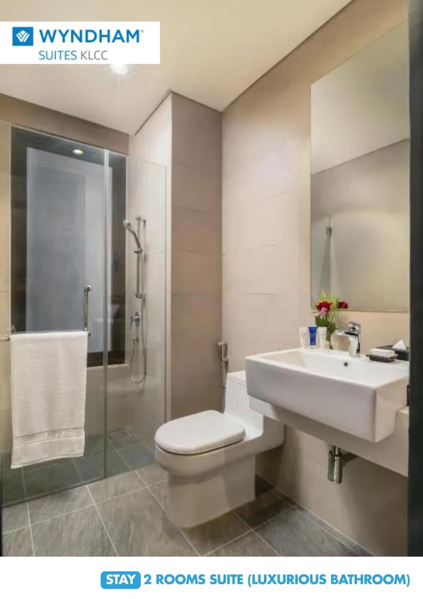 Wyndham Suites Klcc Kuala Lumpur Exterior photo Bathroom