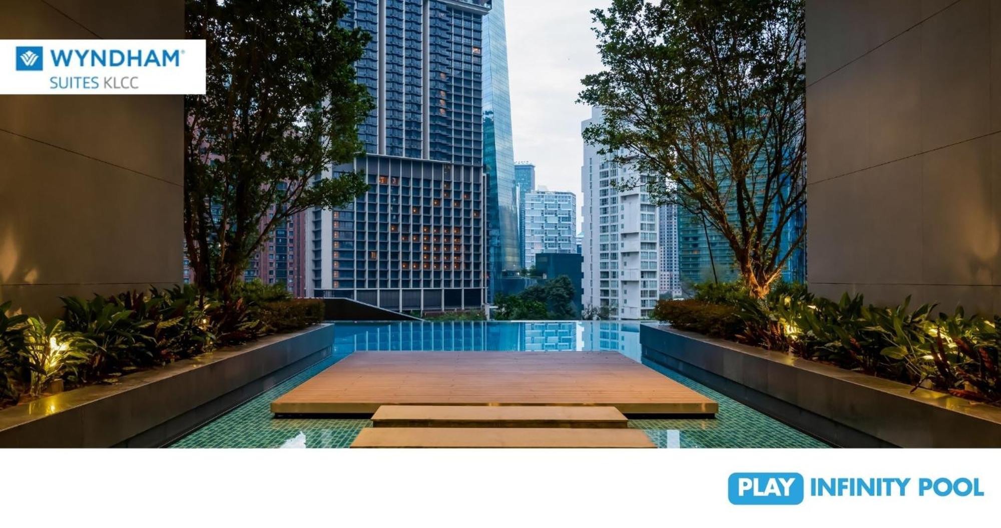 Wyndham Suites Klcc Kuala Lumpur Exterior photo The Infinity Pool at PLAY Infinity