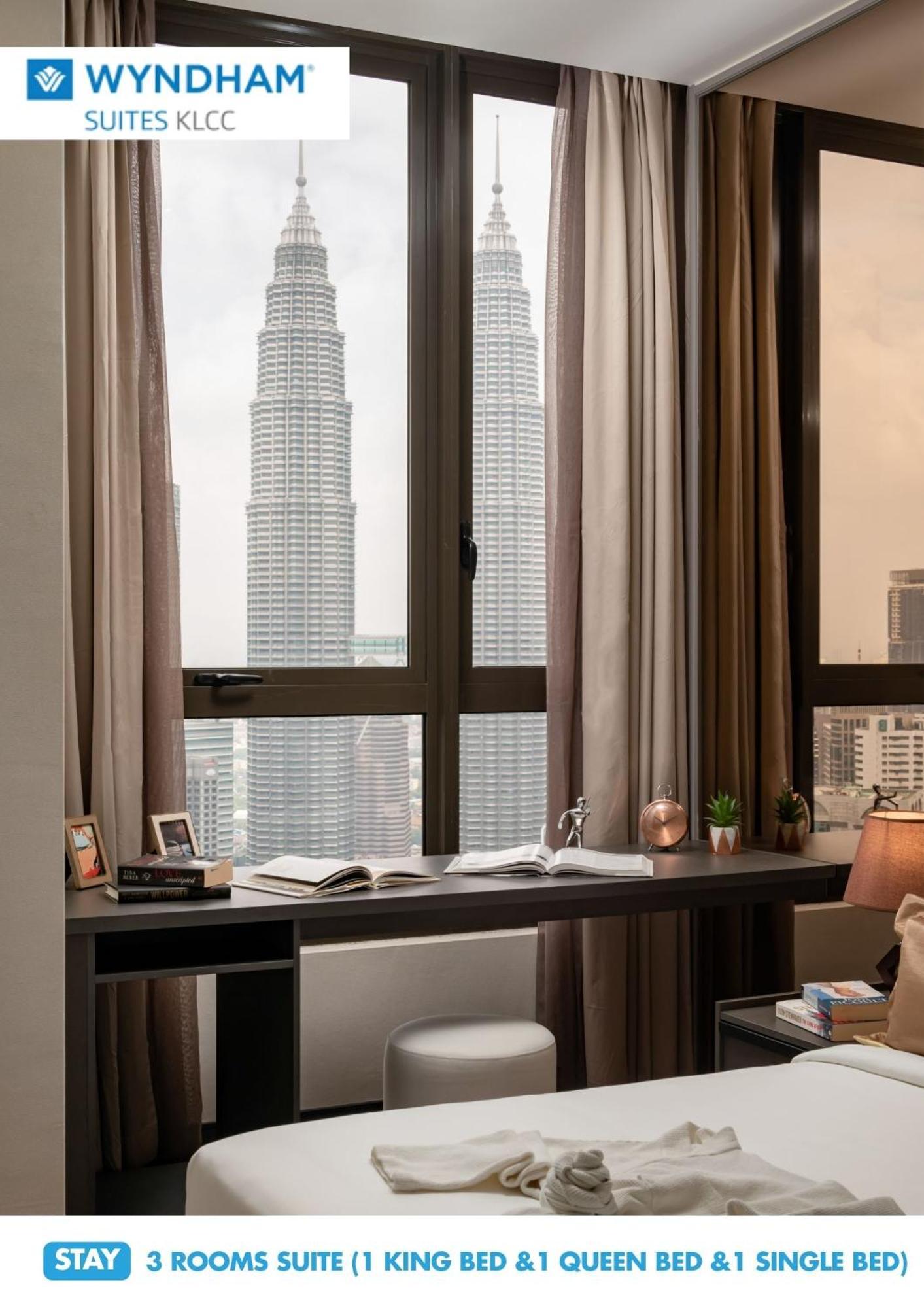 Wyndham Suites Klcc Kuala Lumpur Exterior photo Curtains